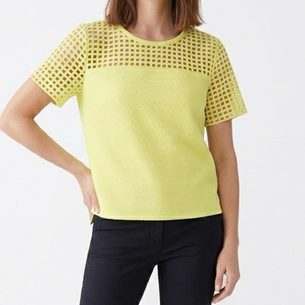 Ann Taylor LOFT Bright Yellow Quilted Cut Out Top Crop Waist M Exposed Back Zip